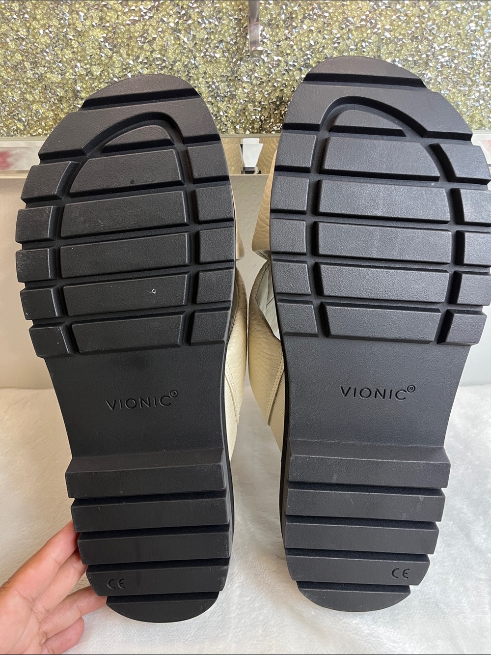 Vionic Ivory Leather Crisscross Slide Mules - Picture 10 of 12